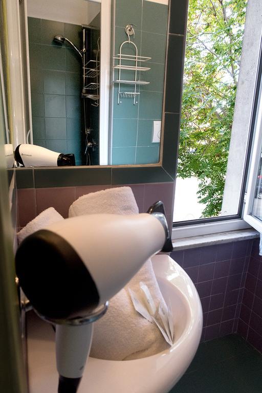 Bb Trastevere Station - Room3 Roma Ngoại thất bức ảnh